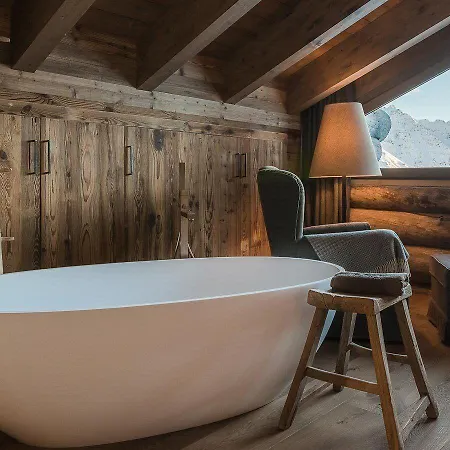 Sunny Valley Mountain 博尔米奥